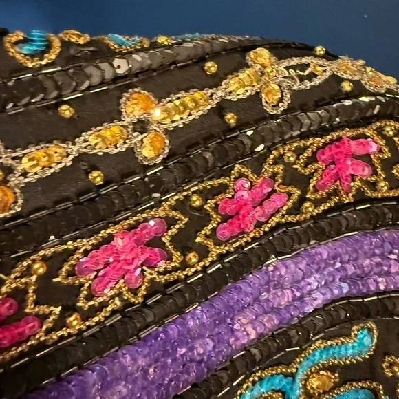 Stunning vintage hand-beaded & sequined blazer - Picture 6 of 14